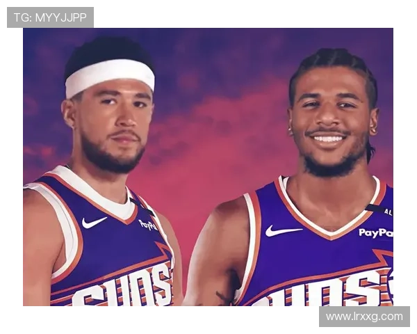 布克称赞杰伦-格林逐渐恢复并展现进步