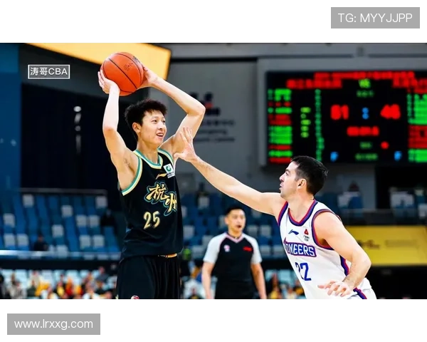 白边崛起成CBA防守王 上海收获巨额回报